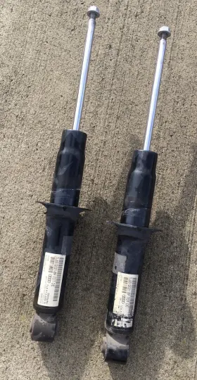 7l8513029g Audi 2 07-08 Q7 4l Rear Strut Shock Absorber Left/right