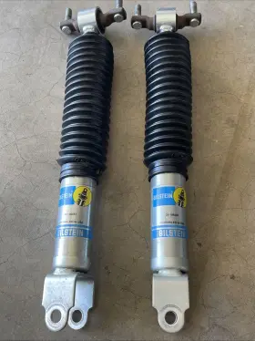24-253161 Bilstein B8 5100 Front Shock Absorbers For Silverado And Sierra 2500 / 3500 Zw