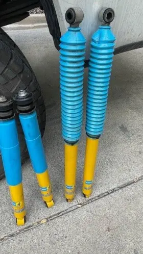 24-274937 Bilstein B6 4600 Front And Rear Shocks For 2017-2022 Ford F-250/f-350 Super Duty