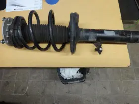 31303411619 Bmw E83 X3 Front Right Spring Strut Assembly