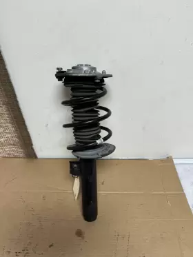 Bmw Lot#5 Item#100 2014 328i Sedan 2.0l Front Right Side Strat Awd Oem