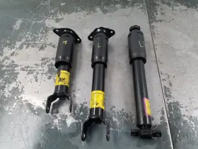 25962586 Chevrolet 2011 Chevy Corvette C6 Grand Sport Shock Absorber Partial Set #1029 X4