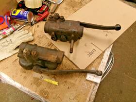 Delco 1936 V12 Cadillac Rear Shocks R&l