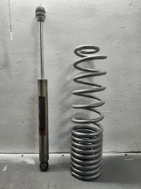 526-unk Dodge Aftermarket Rough Country Rear Passenger Rh Abs Strut For 2020 Ram 1500