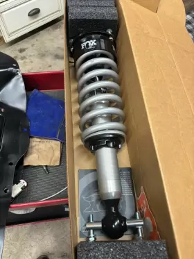 980-24-660 Fox X2 Shox Shocks Ifp Coilover Front 2007-2018 Silverado Sierra 1500