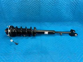 55307t1560 Genesis G80 3.5l Rear Shock Absorber Strut With Coil Spring Lh 3k 2022-2024 Oem