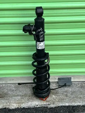 56110-5cf0b Infiniti 2017-2022 Q50 Oem 3.0l Rwd Front Right Strut Shock Absorber