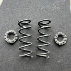 56111-1ea0c Infiniti 2008-2013 G37 Front Coil Spring Rwd Left And Right Oem