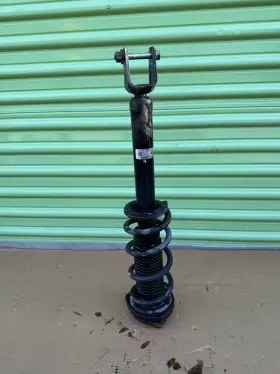E6111-5ch0a Infiniti 2016 - 2020 Q50 2.0t Front Side Strut Shock Absorber Spring 3772