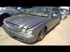 527-60532 Jaguar Strut Rear Base Fits 04-05 Xj8