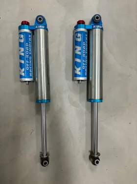 25001-193a King Shocks Adjustable 2017 Chevy Colorado Zr2 2.5 Rear -used 8k Mi