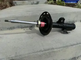 339032 Kyb Suspension Strut Fits 06-12 Toyota Rav4