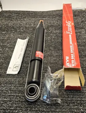 349185 Kyb Rear Gas Shock For 10-24 Lexus Toyota 4runner Fj Cruiser Gx460
