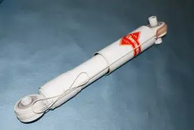 Kg4188a Kyb Rear Gas Shock Absorber - For Mitsubishi Tredia And Cordia 1983-1984