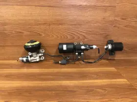 49020-60010 Lexus 2008-2021 Lx570 Hydraulic Suspension Left Side Accumulator Valve Pump Oem