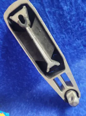 Lg127 Loongrie Volvo S60 S90 V60 V90 Xc60 Xc90 2.0l Right Upper Engine Torque Strut Mount