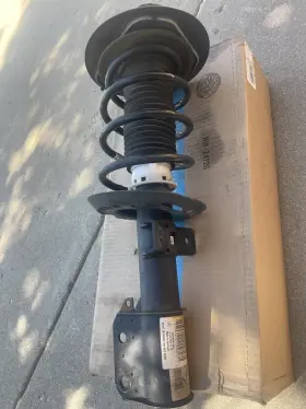 Mercedes-benz 212 327 02 86 2012 E350 Front Strut Assembly W212 Mercedes-benz 212 327 02 86 2012 E350 Front Strut Assembly W212