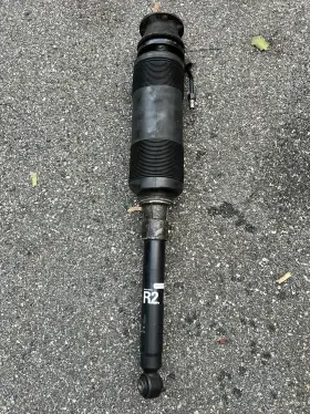2203209213 Mercedes-benz 03-06 W220 S600 Cl500 Right Side Rear Hydraulic Strut Shock Oem