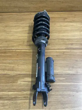 A2053201701 Mercedes-benz 2015 - 2019 W205 C63 Front Right Air Suspension Shock Absorber Oem