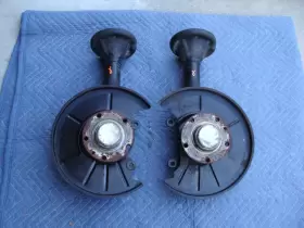 31312226166 Oem Bmw 31312226166/7 E28 All Chassis E24 Series 84 Front Strut Housings With Abs Hubs Clean 31312226166 Oem Bmw 31312226166/7 E28 All Chassis E24 Series 84 Front Strut Housings With Abs Hubs Clean
