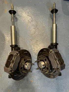 S2043 Strange Engineering Ford S197 Mustang Super Cobra Jet Struts Hubs And Brakes