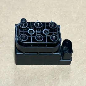 15-1524-0027.2 Tesla Model S Air Suspension Valve Module Original