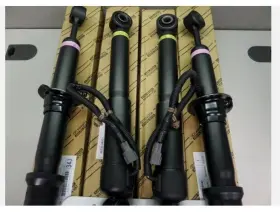 48510-34040 Toyota Oem Sequoia 2011 - 2018 Platinum Front And Rear Shocks Set W/ Air