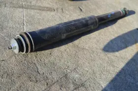 526.to1i17 Toyota 2015 2016 2017 2018 Prius C Left Rear Shock Absorber