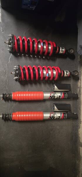 Toyota Ptr61-34220-rr Genuine Tundra Trd Pro Fox Suspension Set Ptr61-34220-rr/ptr61-34220-fr