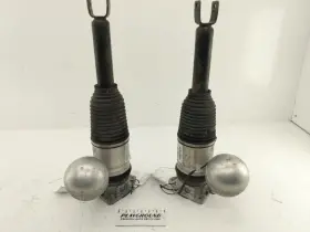 527.vw1p05 Volkswagen Vw Phaeton Set Of Two Left And Right Air Actuated Rear Struts 04-06