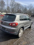 2009-2018 Volkswagen Tiguan Strut Front Germany Built Limited Oem Used. Price: $75.00.